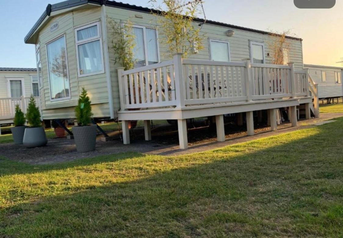 Beach Haven Hotell New Milton Exteriör bild
